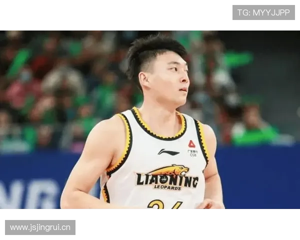 亨克定位球表现稳健，近期比赛持续提升进攻效率