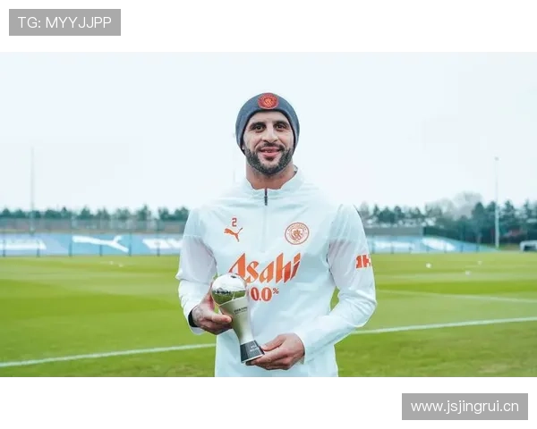 贝林厄姆入选FIFA最佳阵容，赛季表现稳健备受认可